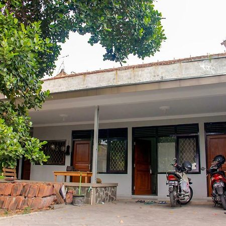 Srikaloka 12 Kostel - For Female And Couple Appartement Jogjakarta Buitenkant foto