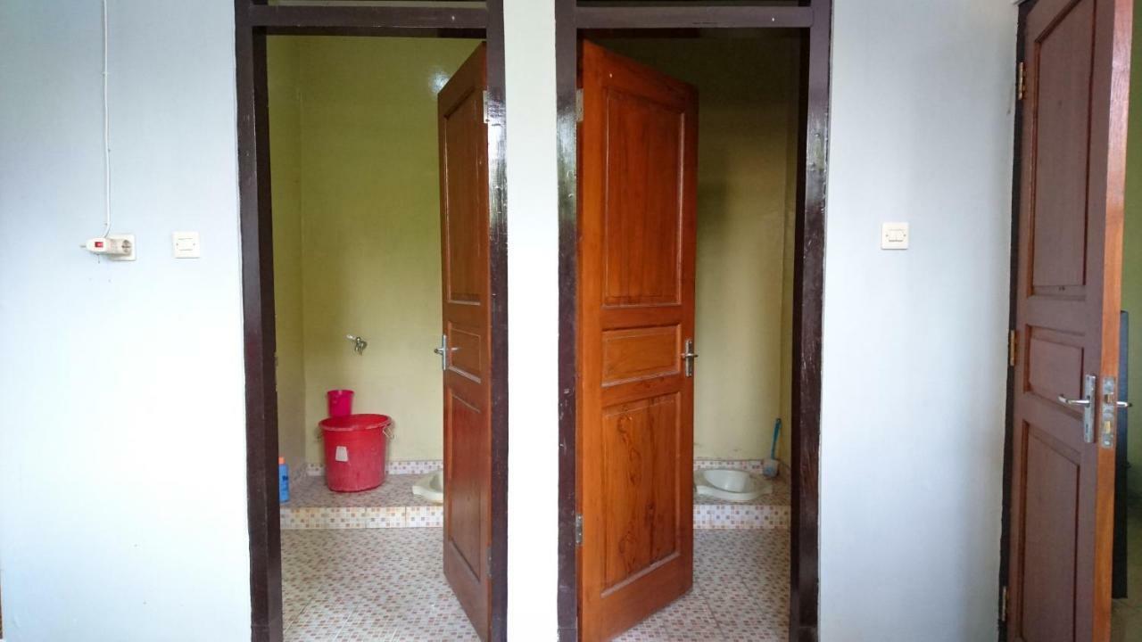 Srikaloka 12 Kostel - For Female And Couple Appartement Jogjakarta Buitenkant foto